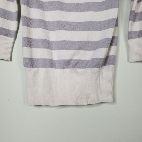 Urban Behavior Gray and White Stripe Front Pocket Sweater Dress Size Small - Picture 6 of 10